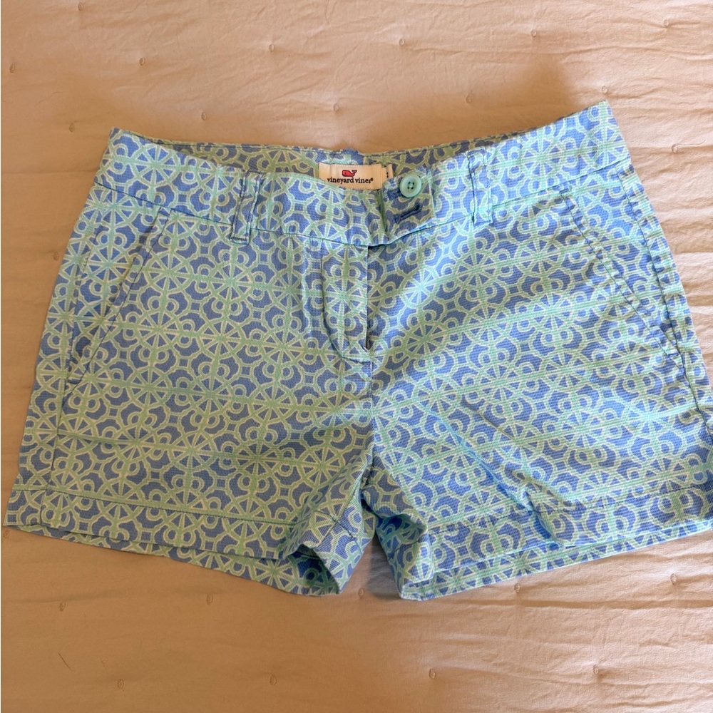 Vineyard Vines Blue and Green Patterned Women Shorts